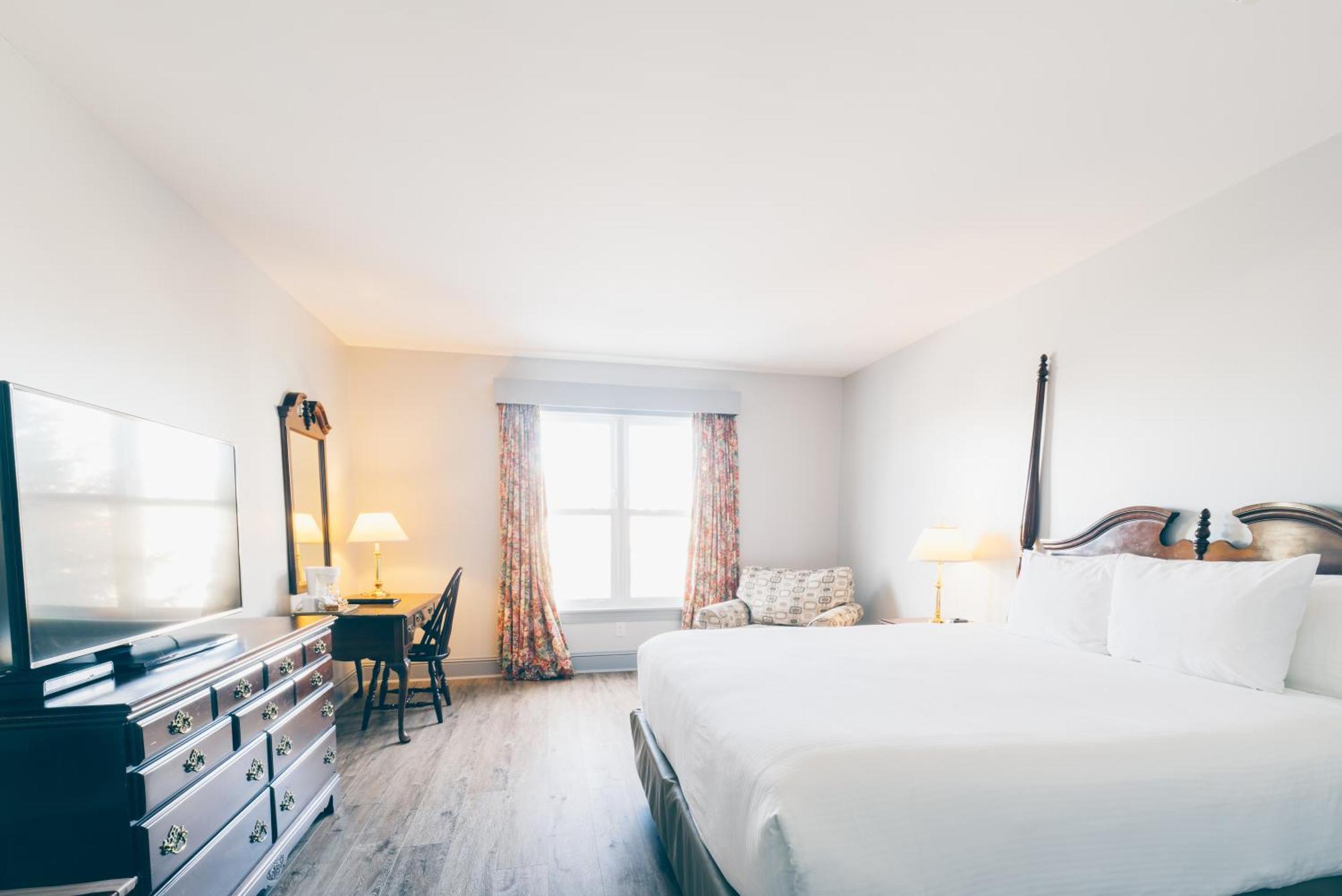 The Loyalist Country Inn & Conference Centre Summerside Bagian luar foto